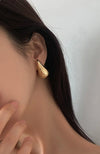 Tear Drop Stud Earrings (Gold)